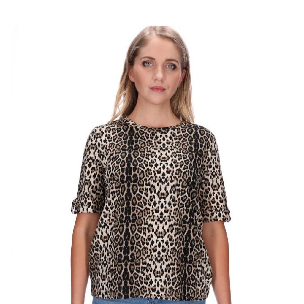 brown leopard print tee