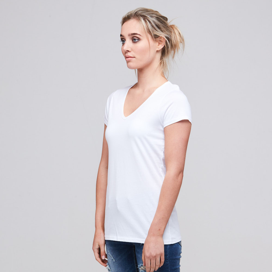 Talia Tee White