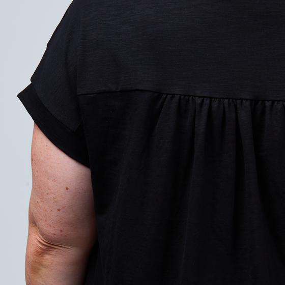 Jessica Tee Black