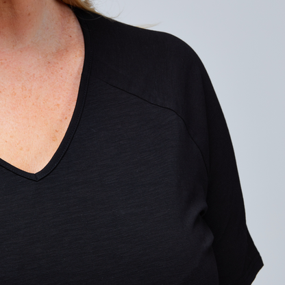Nicky Tee Black