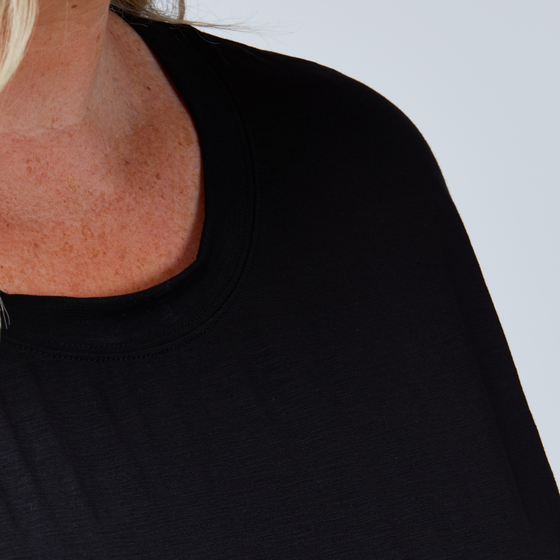 Jasmine Tee Black