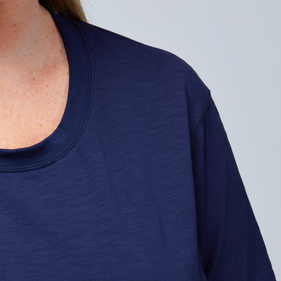 Jasmine Tee Navy