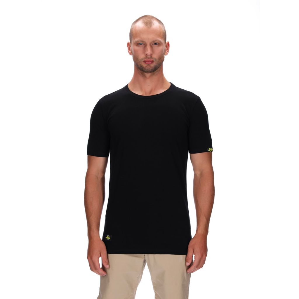 mens slim fitting tee black