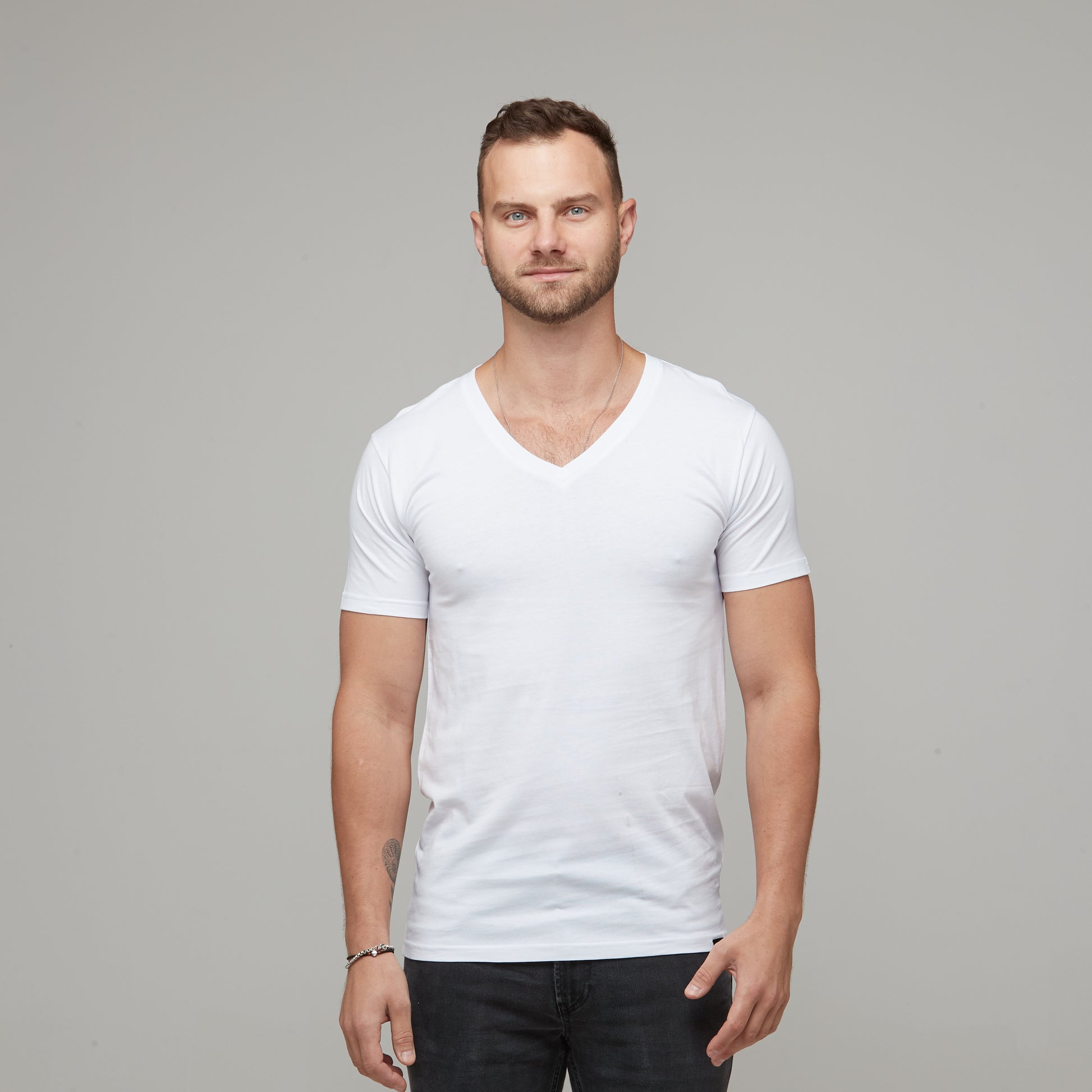 mens v-neck tee white