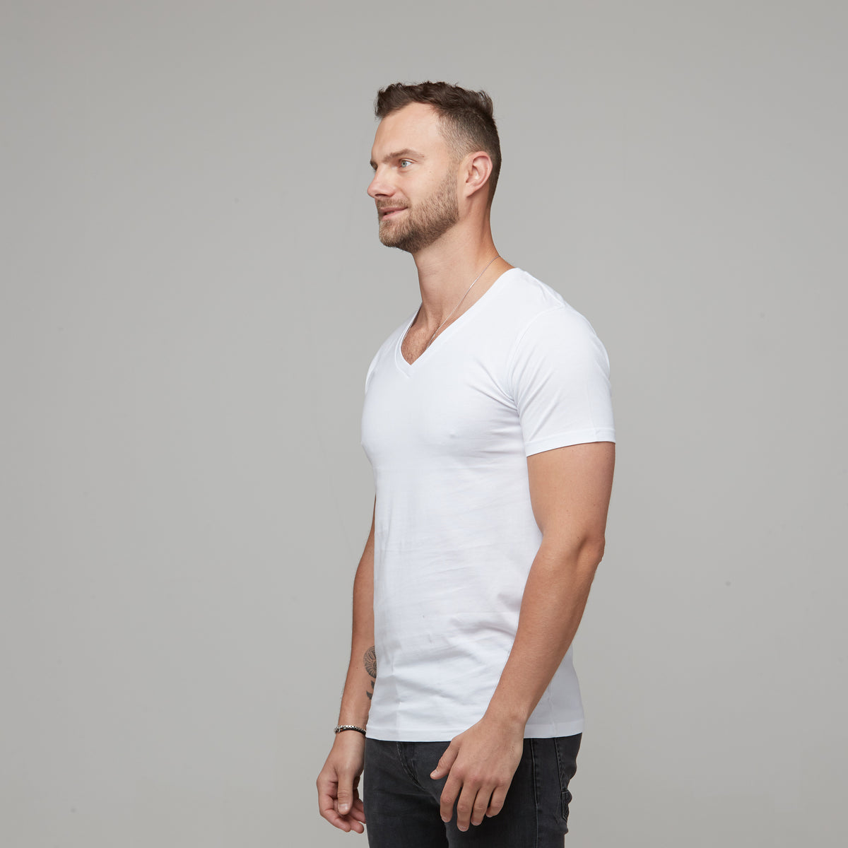 Erik V-Neck Tee White