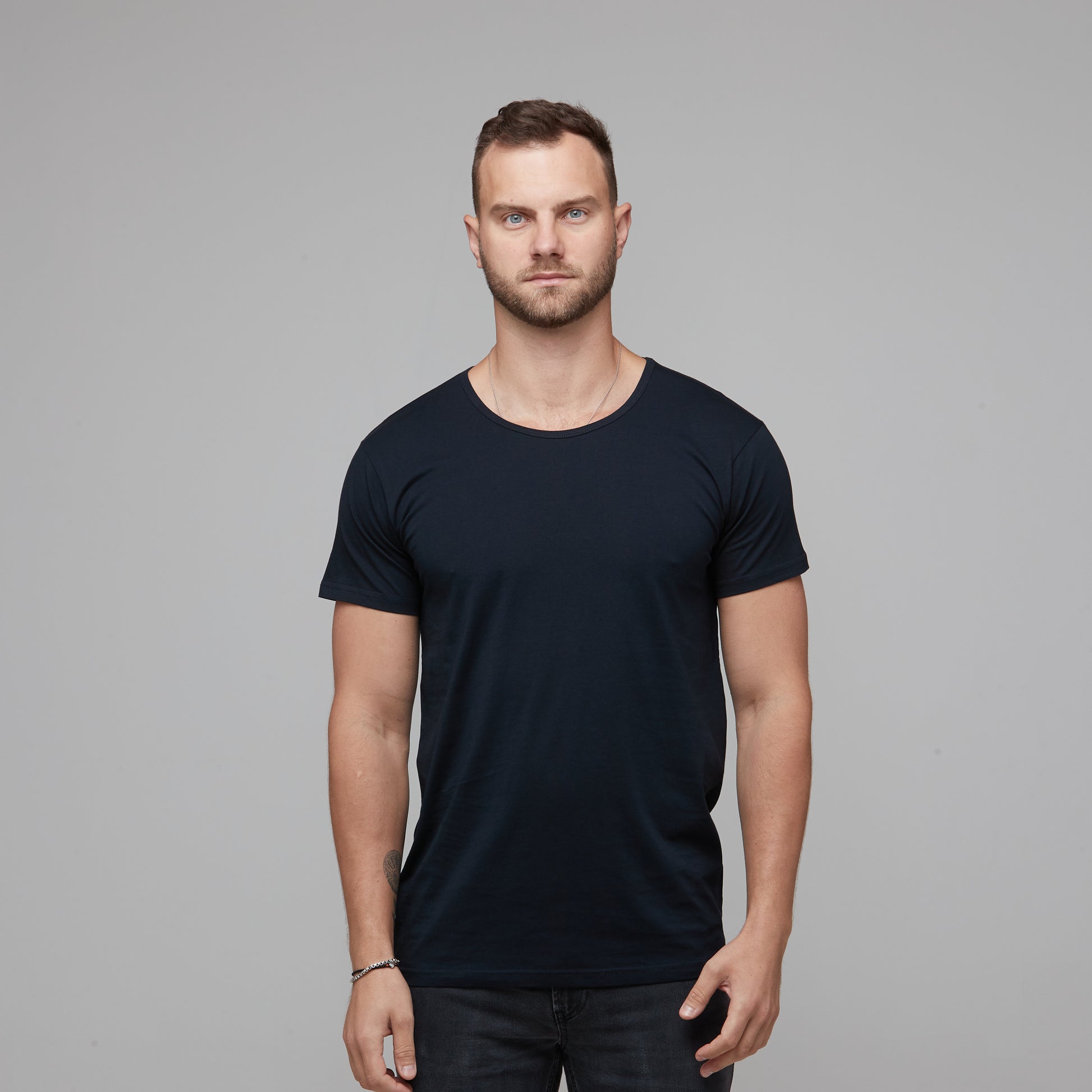 mens navy scoop neck basic tee