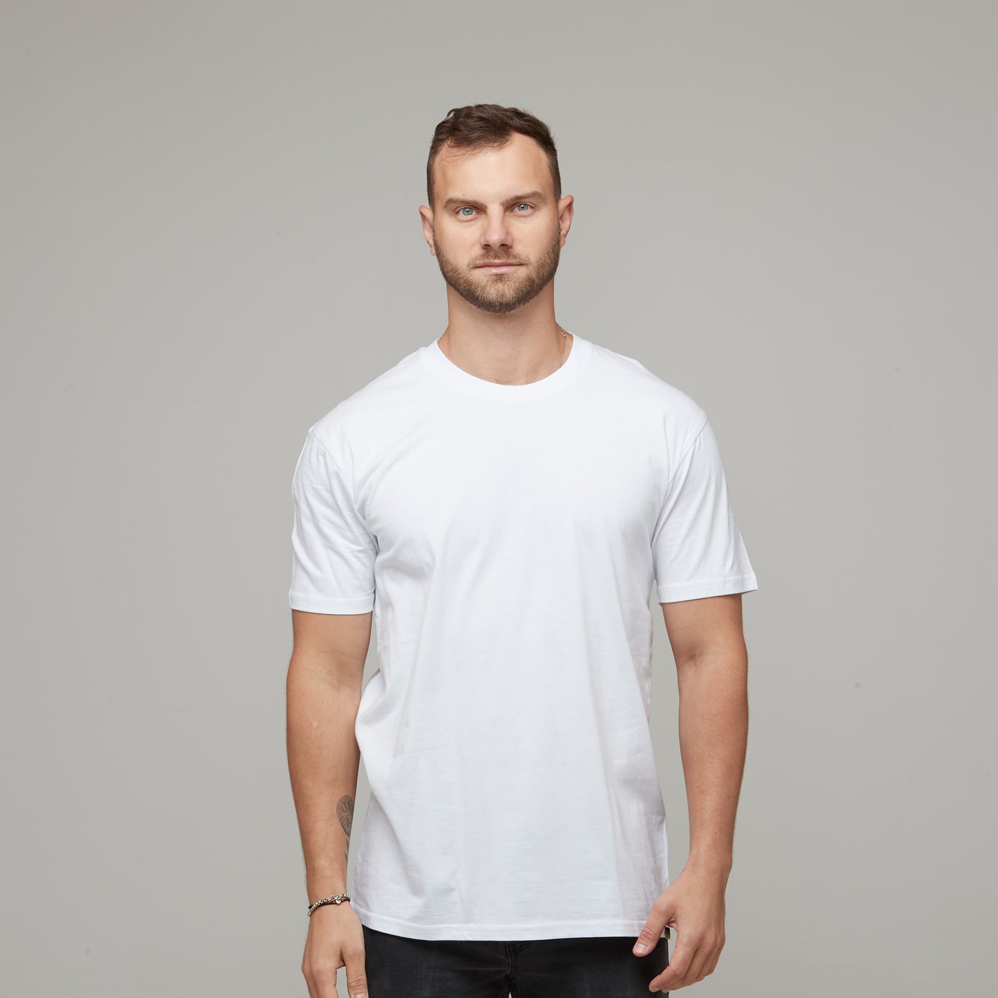 mens standard fit cotton tee white
