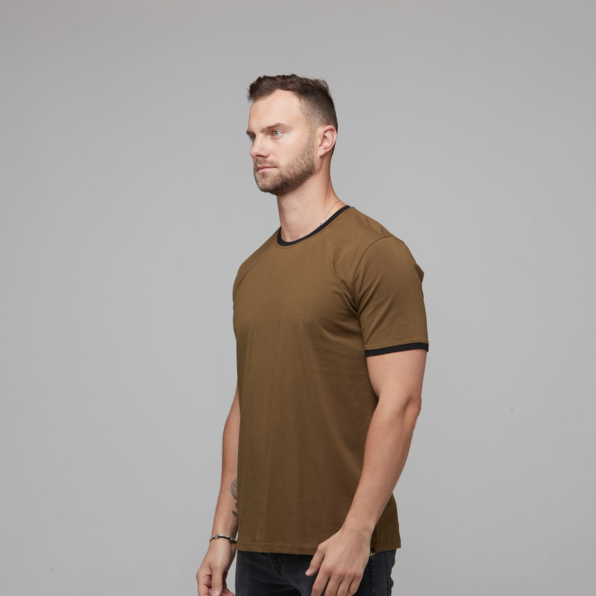 Liam Tee Khaki/Black