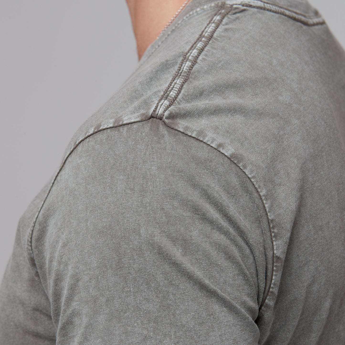 Stone Tee Moss