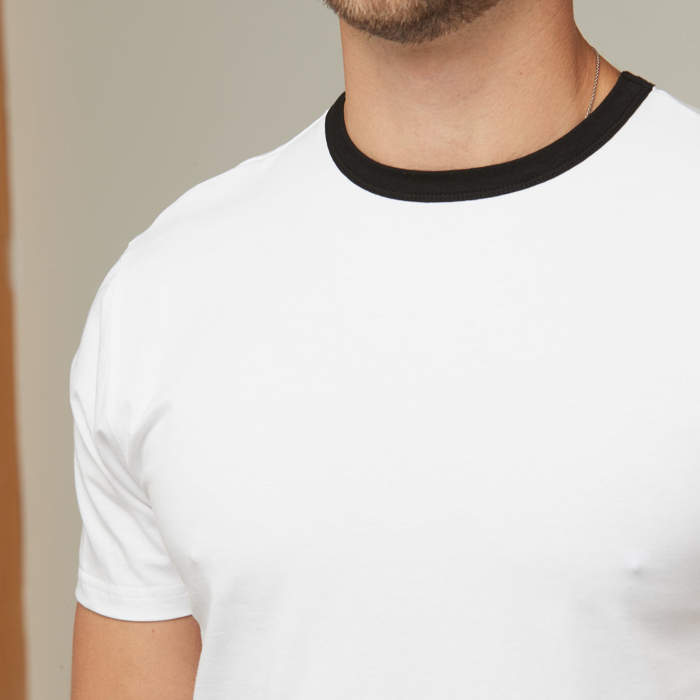 Wyatt Tee White/Black