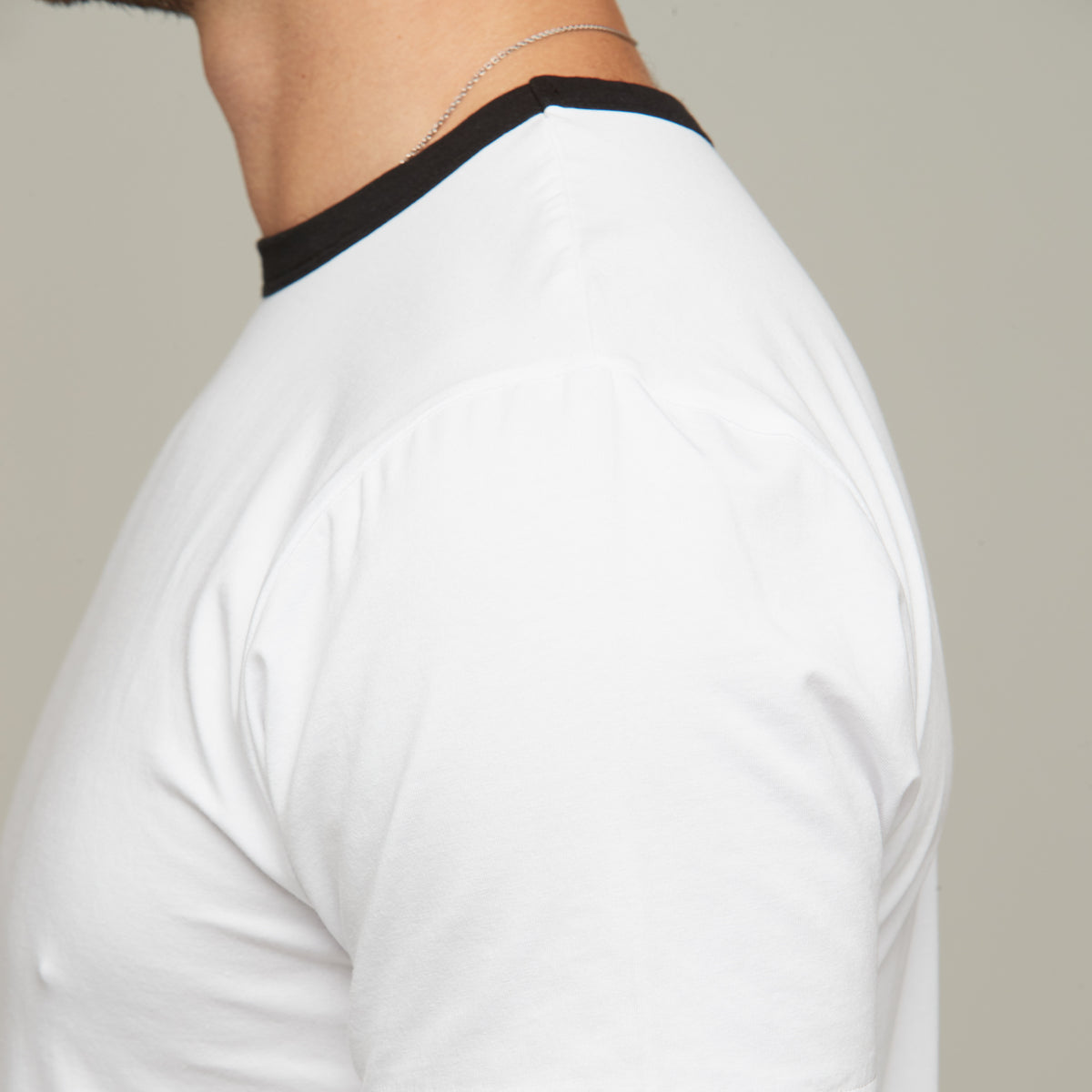 Wyatt Tee White/Black