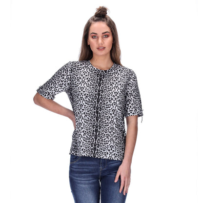 grey and white leopard print tee